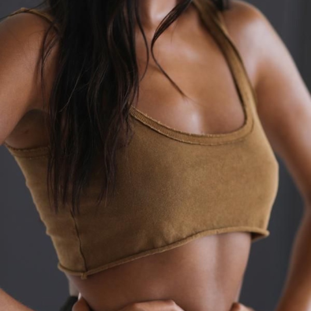 Joah Brown Sporty Crop